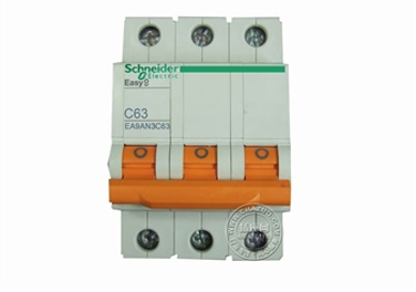 施耐德EA9微型斷路器